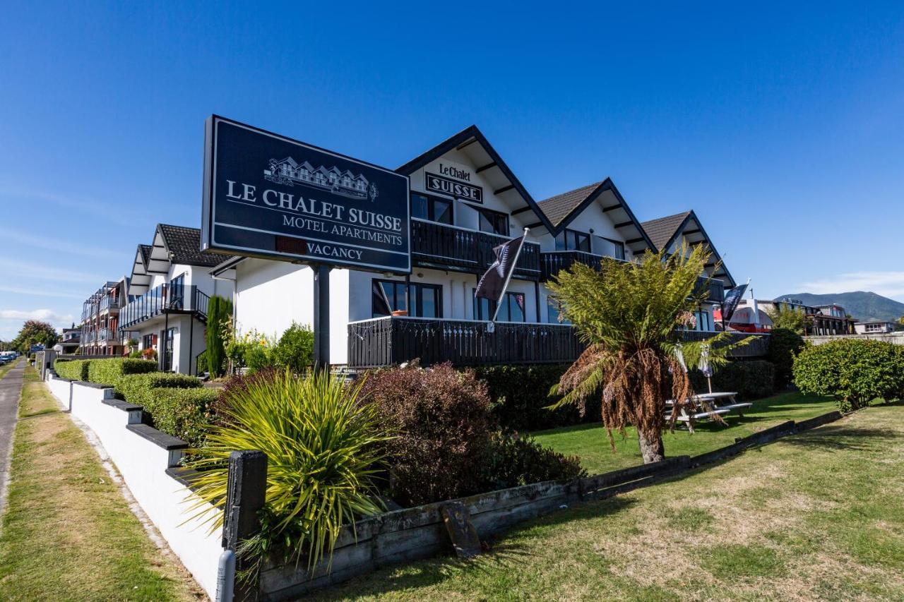 Le Chalet Suisse Motel Taupo Exterior photo