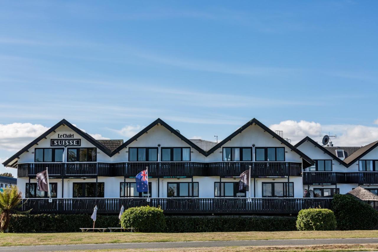 Le Chalet Suisse Motel Taupo Exterior photo