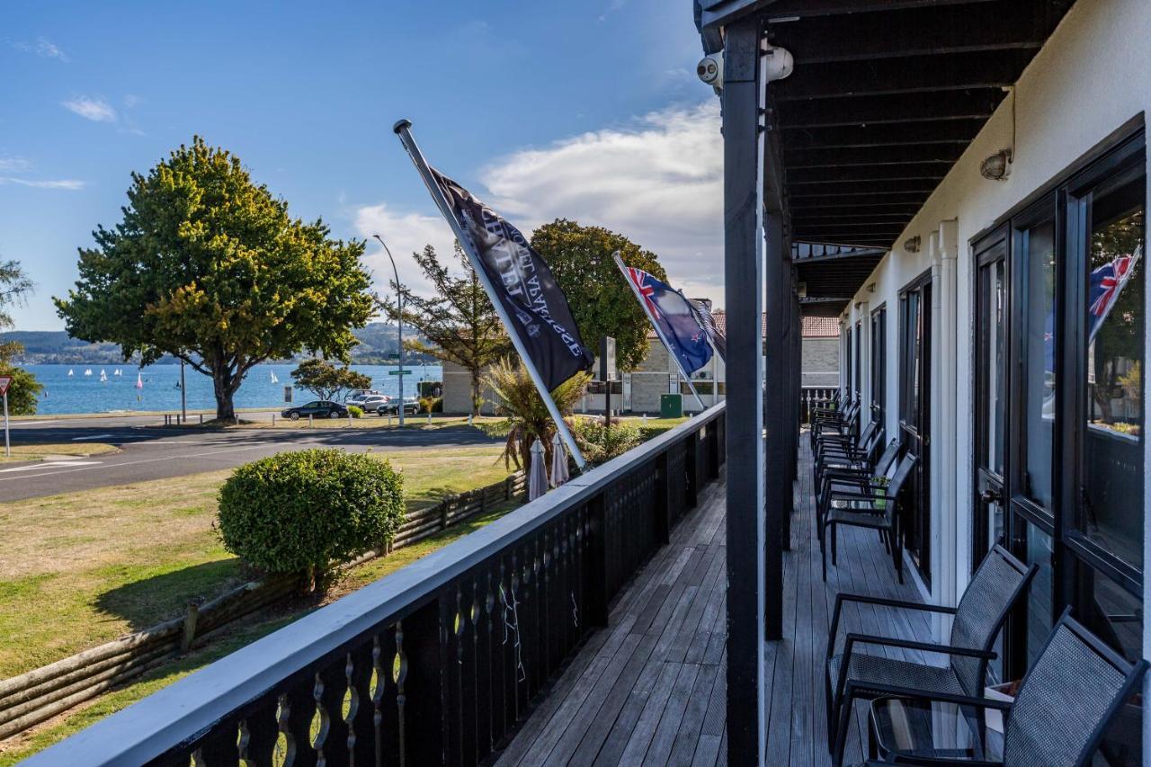 Le Chalet Suisse Motel Taupo Exterior photo